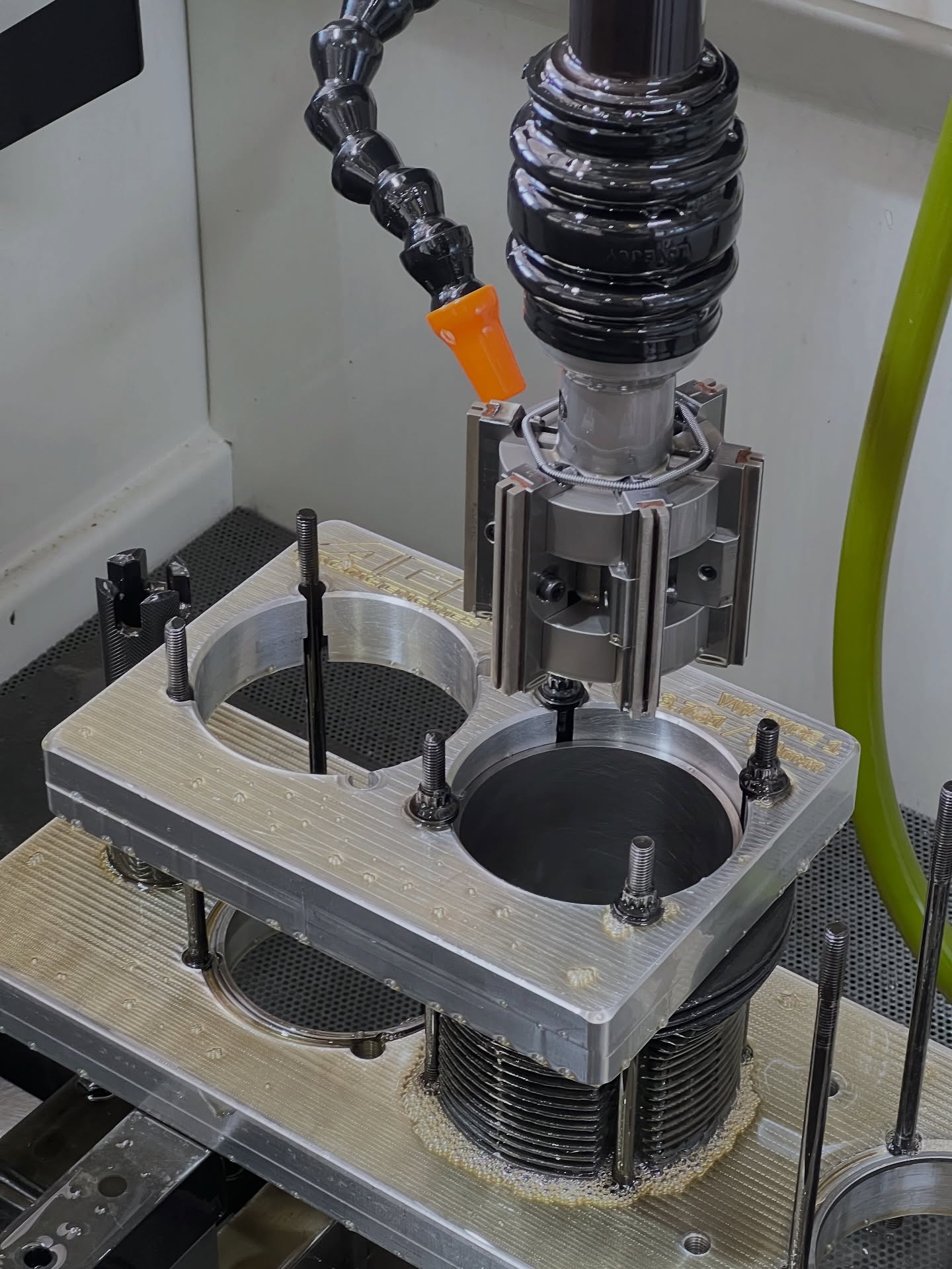 Driven Honing Oil 10 – Cylinder Honing Lubricant for Engine Block Honing Machines | 55 Gal Drum
